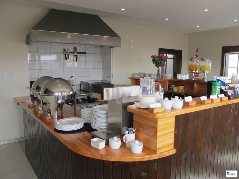 28 bedrooms Hotel central situated in Swakopmund Central - Photo 2