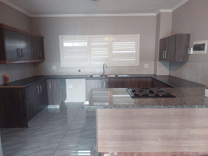 Modern Apartment For Rental in palm Lakes Estate - Photo 1