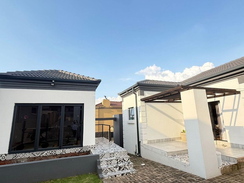 Single Storey Conventional - Photo 9