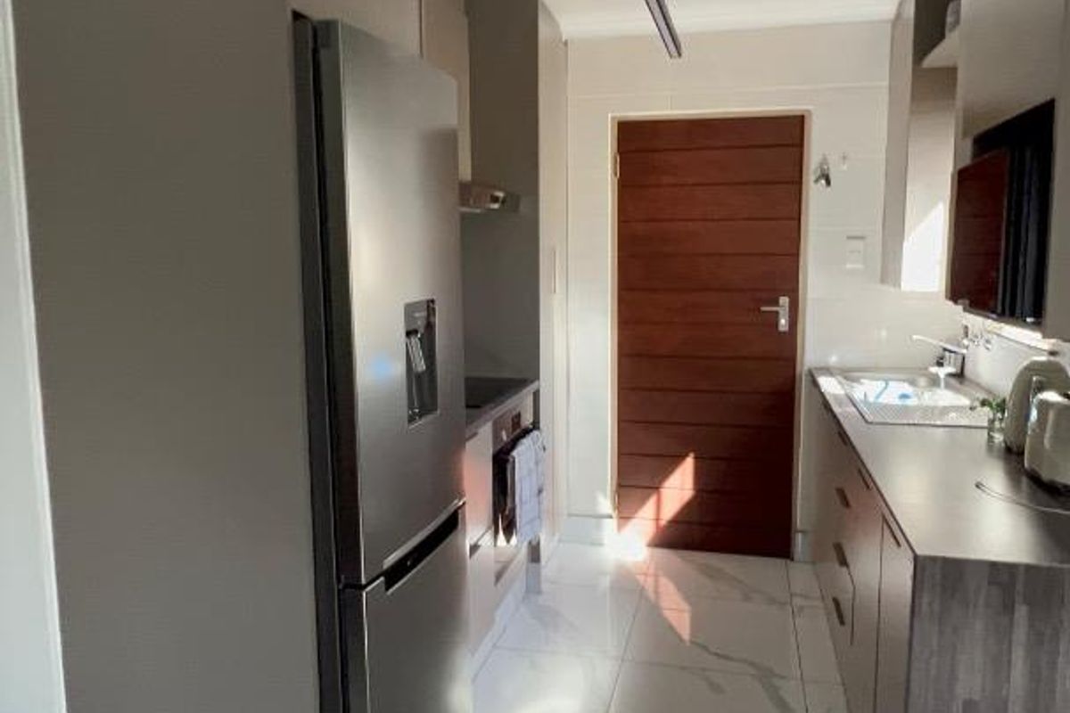Modern & Secure 3-Bedroom Family Home in Sky City / Palm Ridge - Photo 2