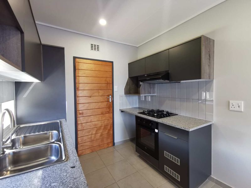 Modern 3-Bedroom Home for Rent in Leopard’s Rest Security Estate – Phase 3 - Photo 6