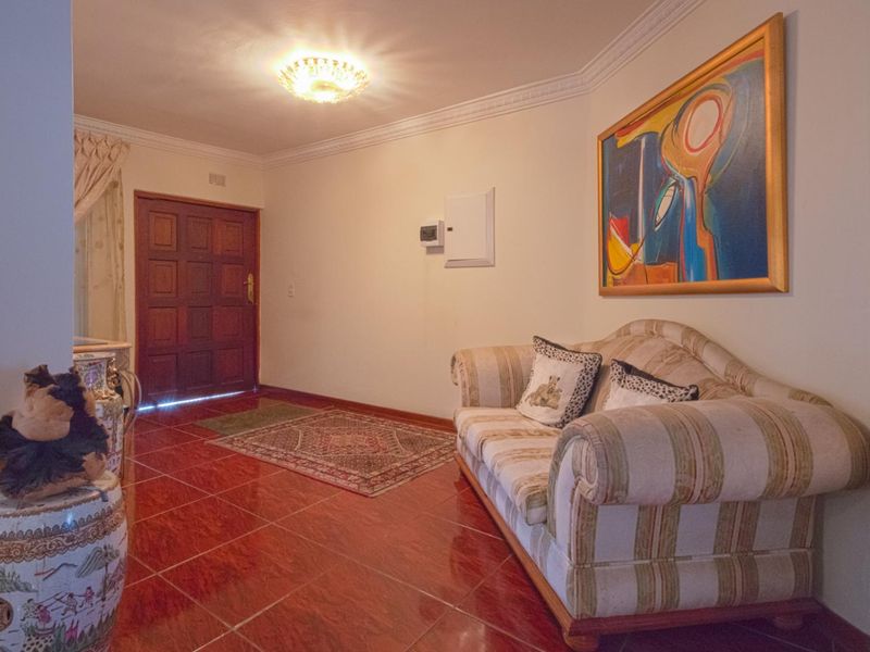 4 Bedroom house for Sale in Diepkloof Ext  - Selling Price is Negotiable - Photo 4