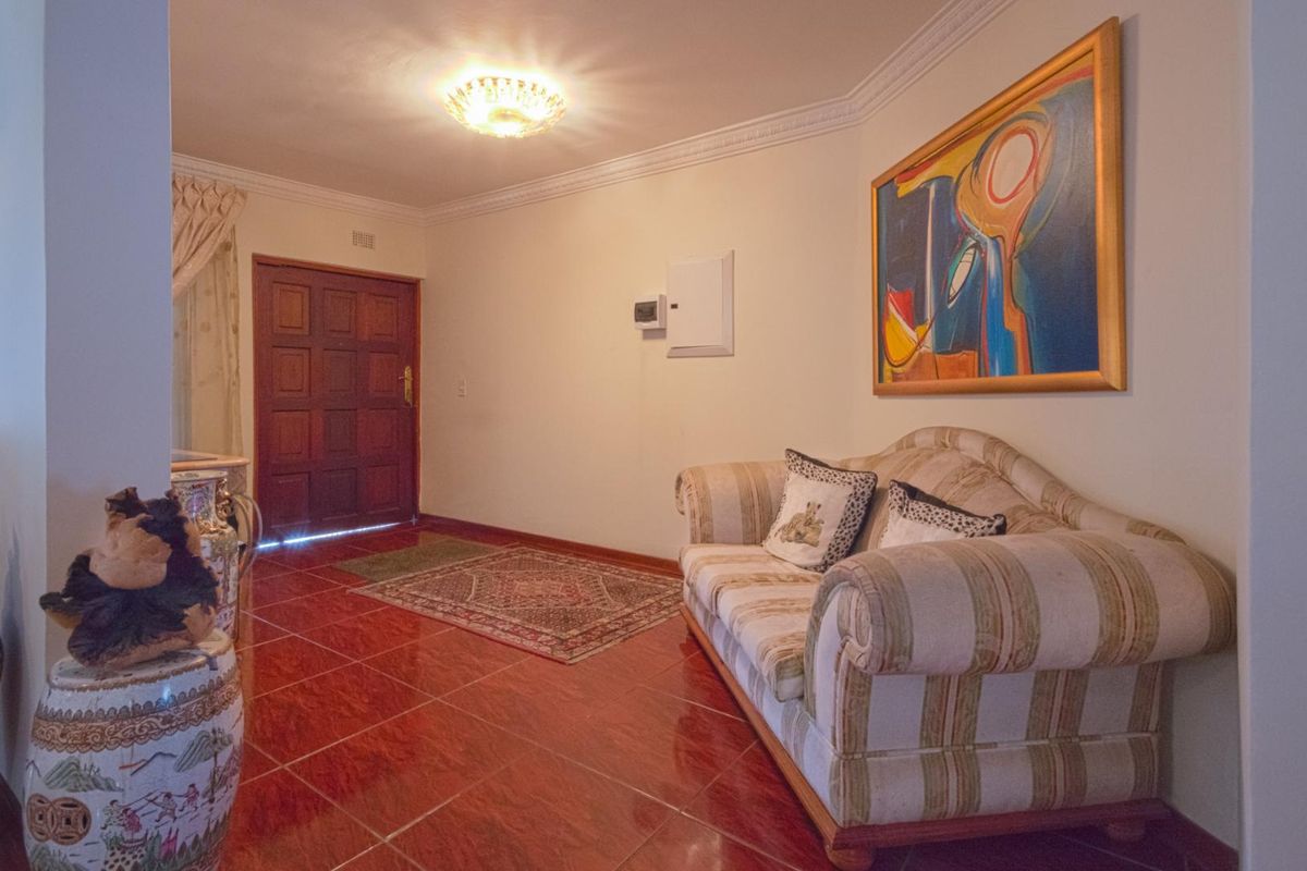 4 Bedroom house for Sale in Diepkloof Ext  - Selling Price is Negotiable - Photo 4