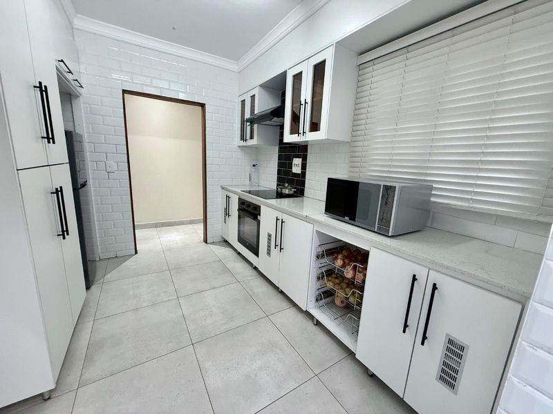 3 bedroom Townhouse for sale in Vryheid - Photo 2