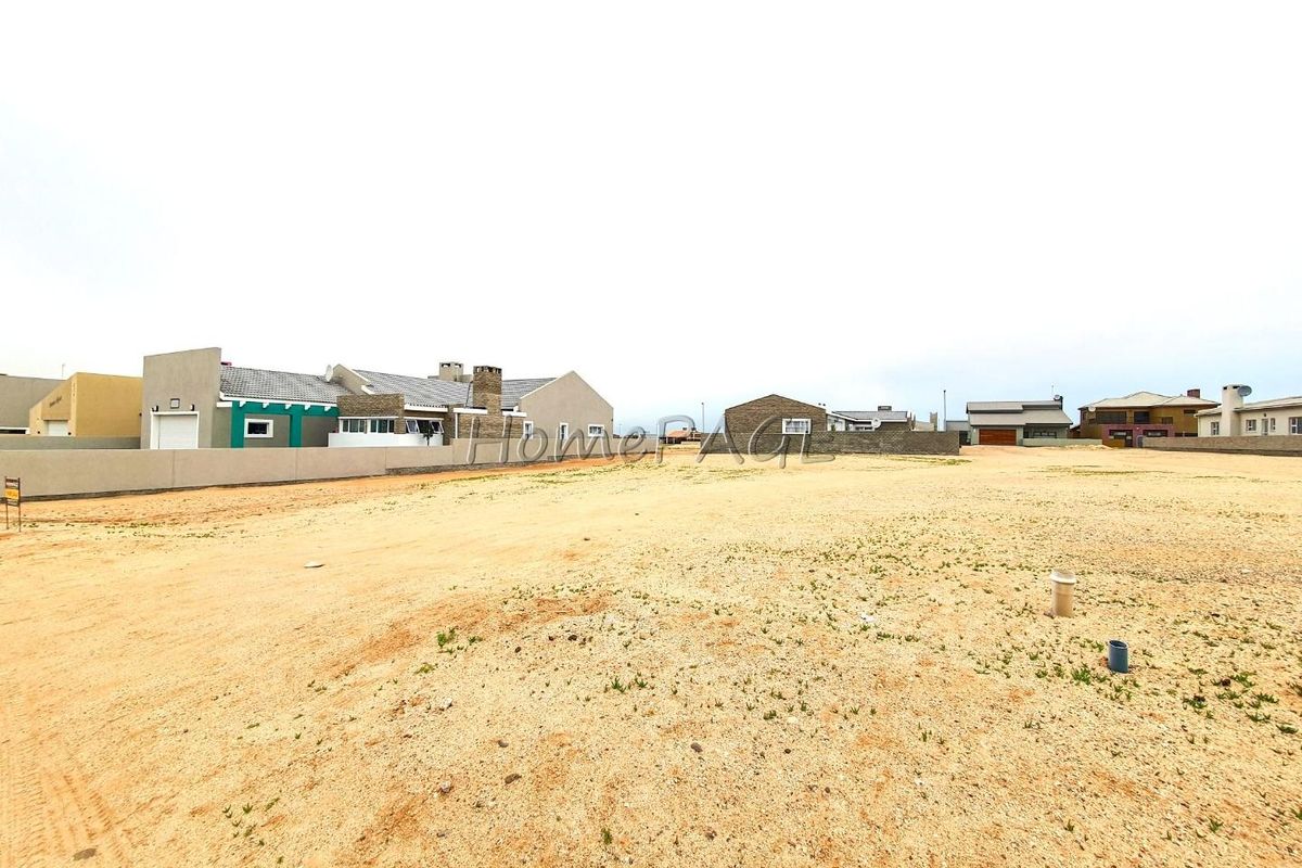 Ext 11 (Sun Bay), Henties Bay:  Vacant plot is for sale - Photo 2