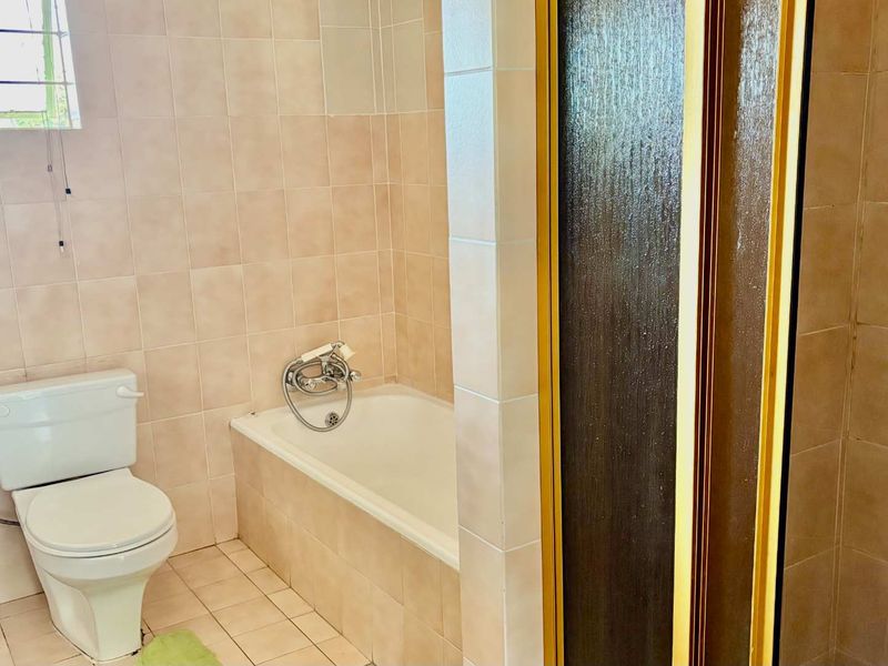 Charming 4 bedroom home in Parkmore - Photo 8