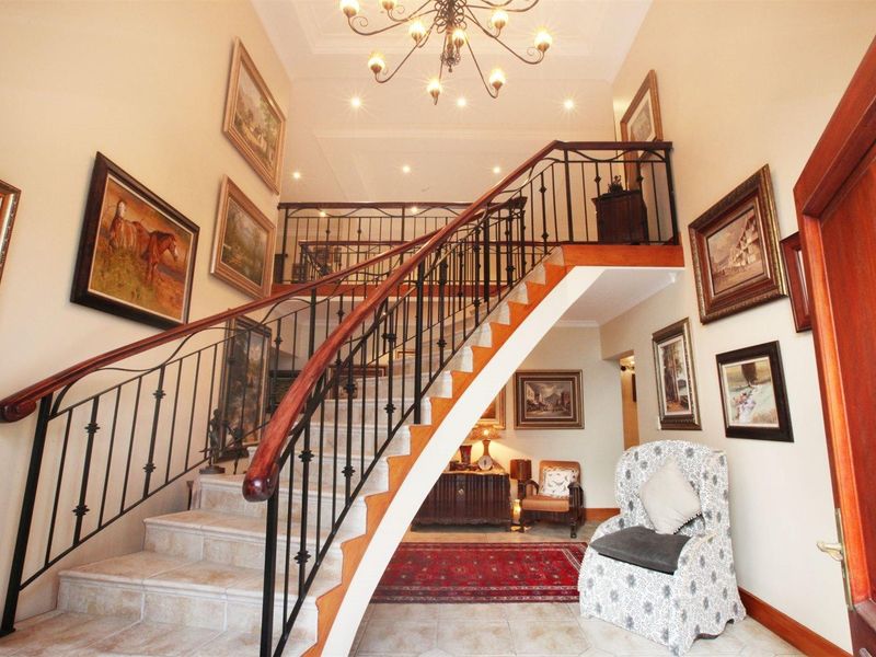 TIMELESS VILLA STYLE - Photo 3