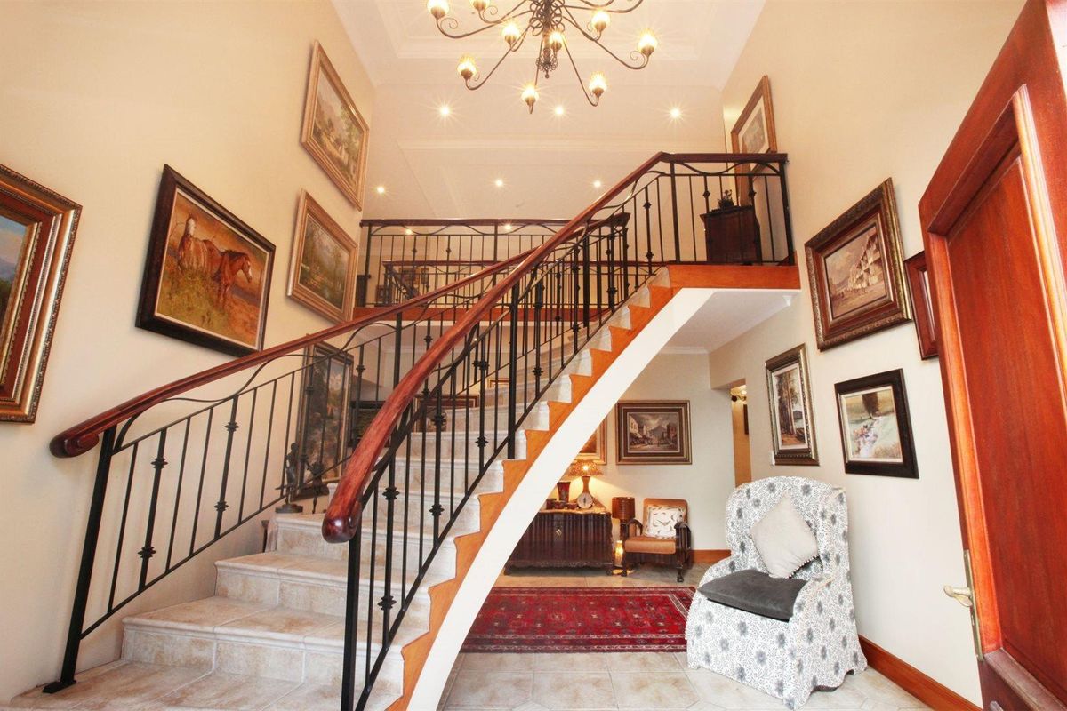 TIMELESS VILLA STYLE - Photo 3