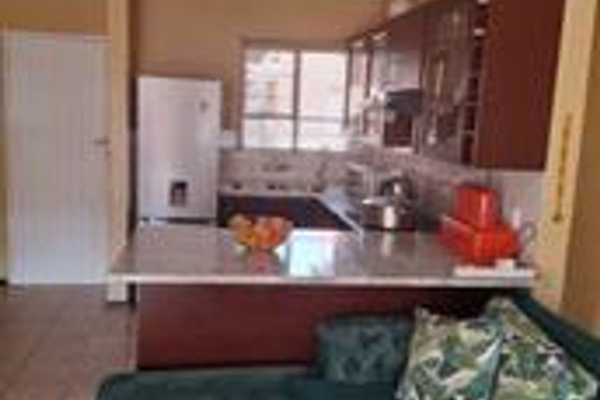 THREE BEDROOM TOWNHOUSE FOR SALE IN BOKSBURG CENTRAL - Photo 4