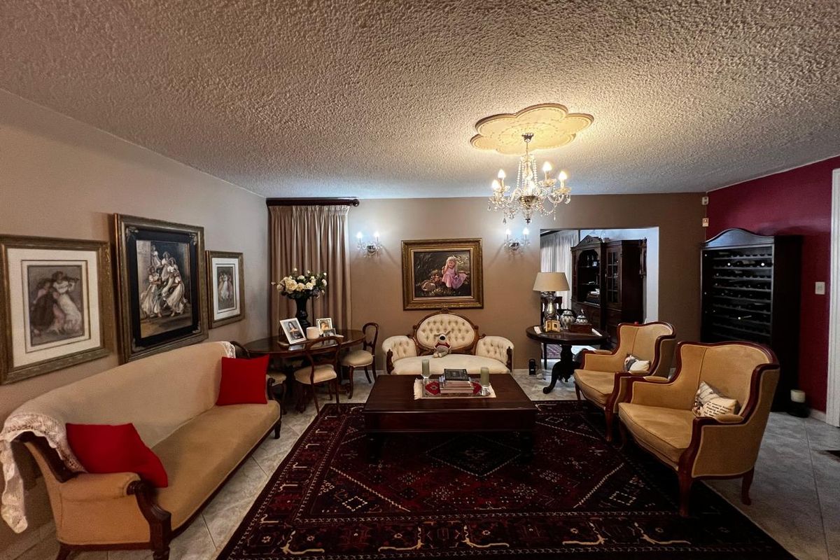 5 Bedroom house for Sale! - Photo 3