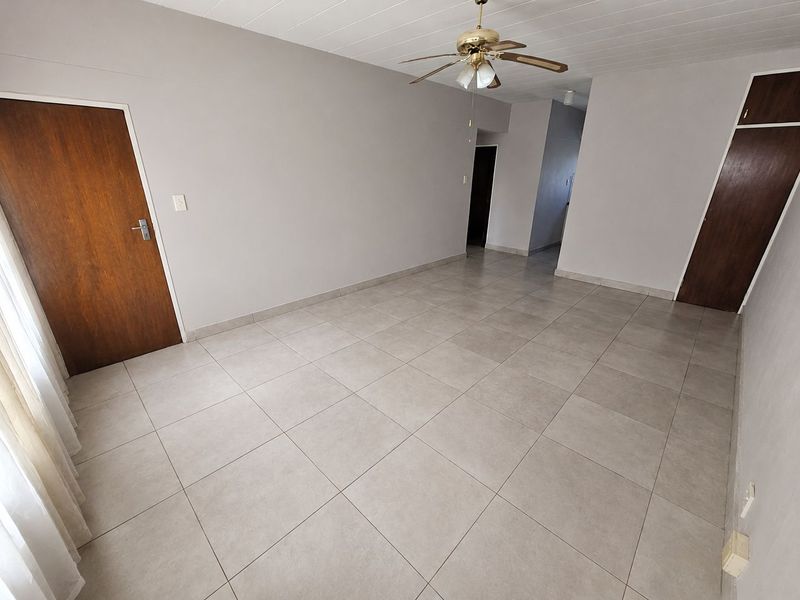 2.5 Bedroom Apartment Available in Waverley - Photo 3