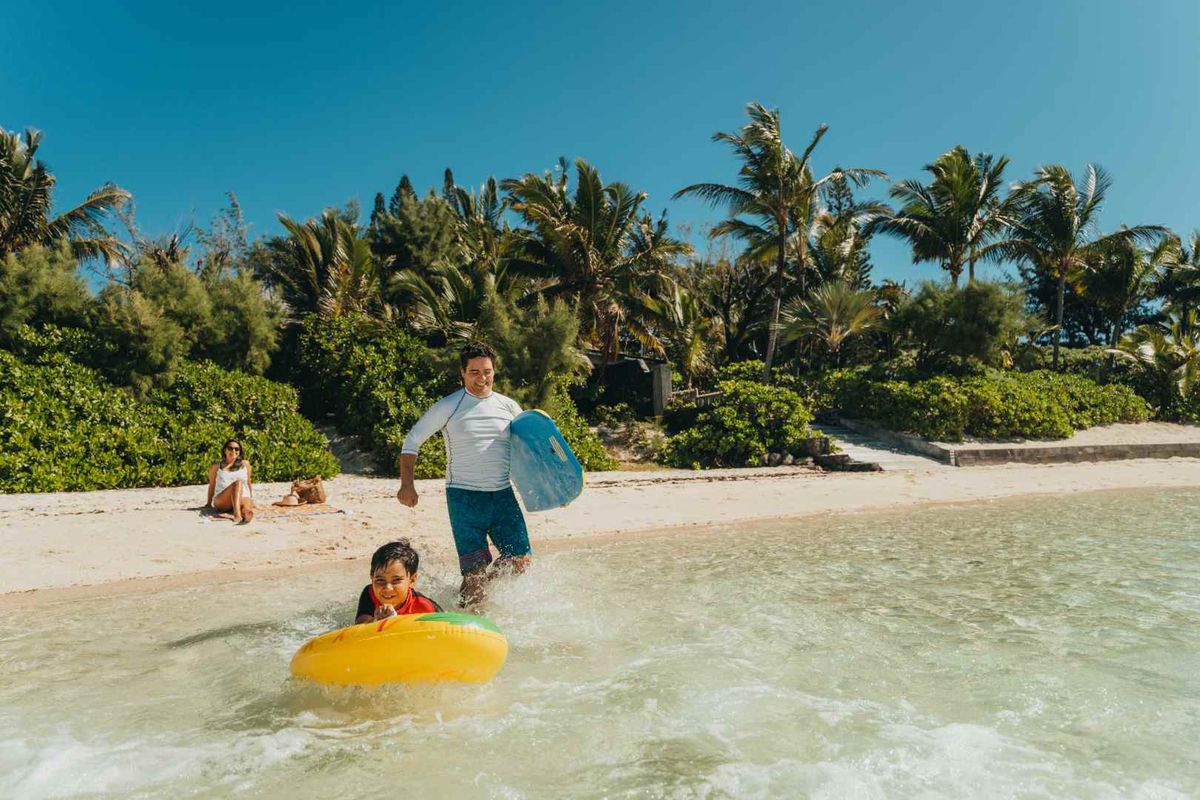 Villa Merea : Tropical Minimalist Living in a Preserved Sanctuary - Photo 4