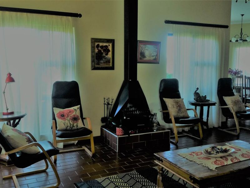 FOR SALE: SECURE 1 HECTARE PROPERTY WITH HOME, GARDEN & BUSINESS POTENTIAL - Photo 3