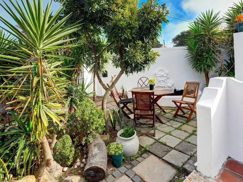 Beautiful and Unique home! - Photo 6