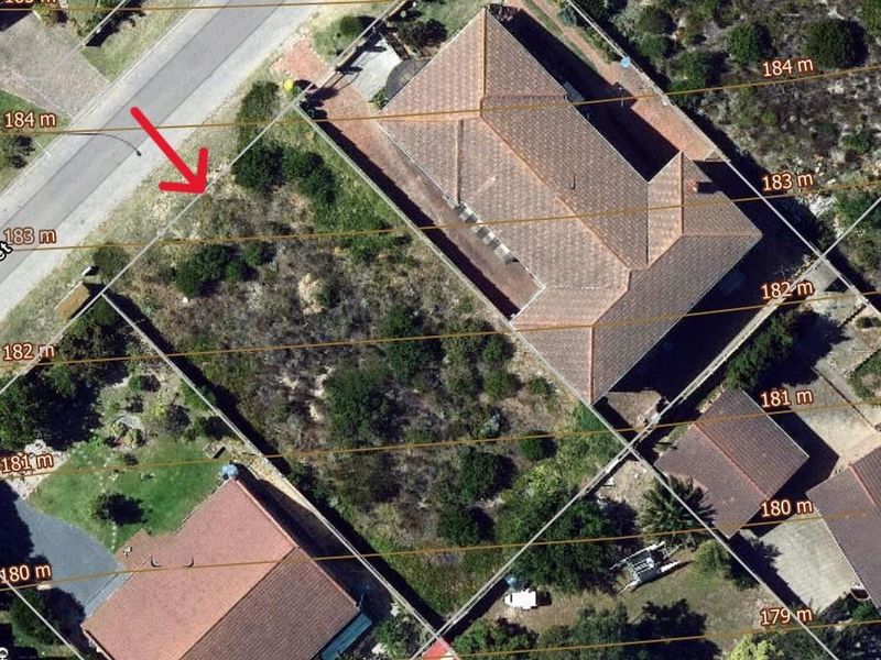 Spacious 900m2 Vacant Land For Sale in Dana Bay - Photo 6