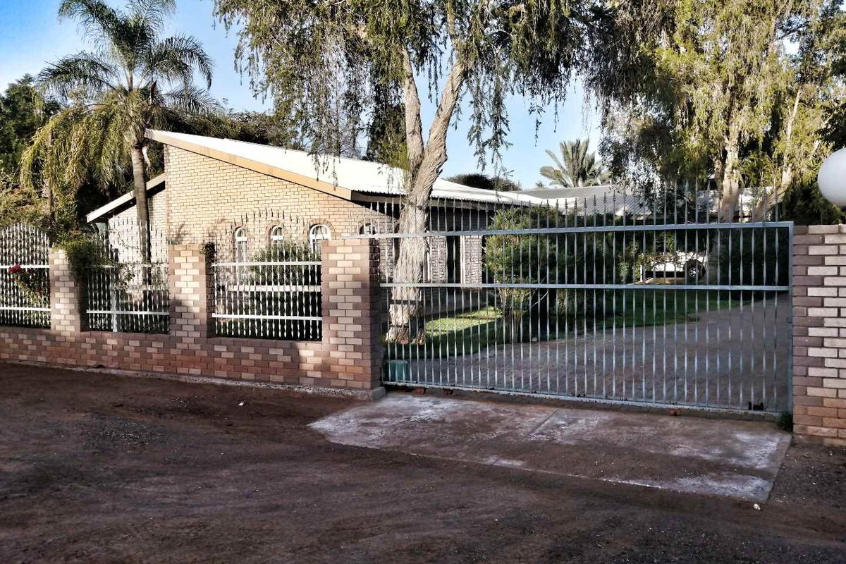 GORGOUES PLOT FOR SALE, ENDLESS POSSIBILLITIES - MARIENTAL (HARDAP) - Photo 5