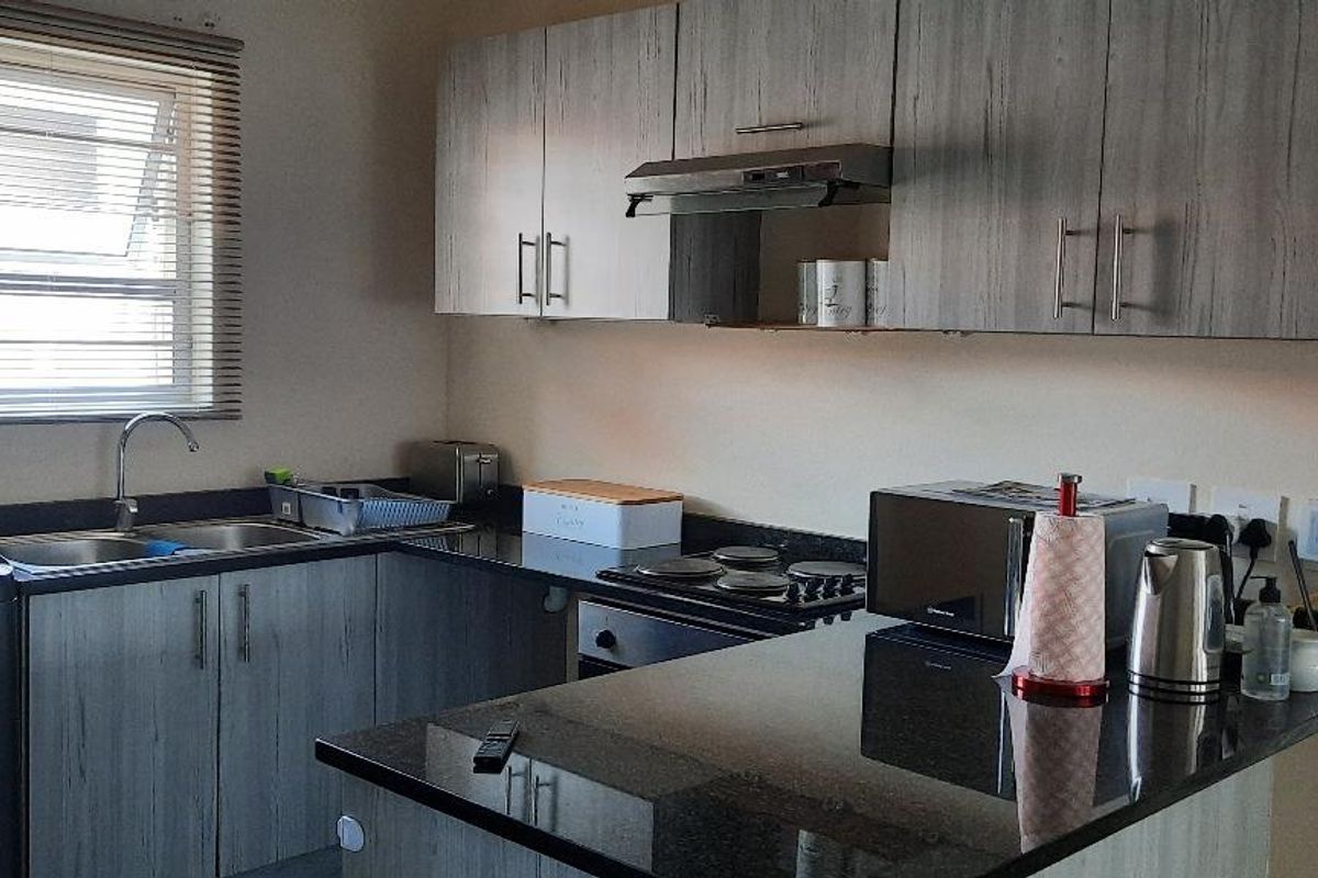 Ideal 2-bedroom Home for Families or Investors. - Photo 4