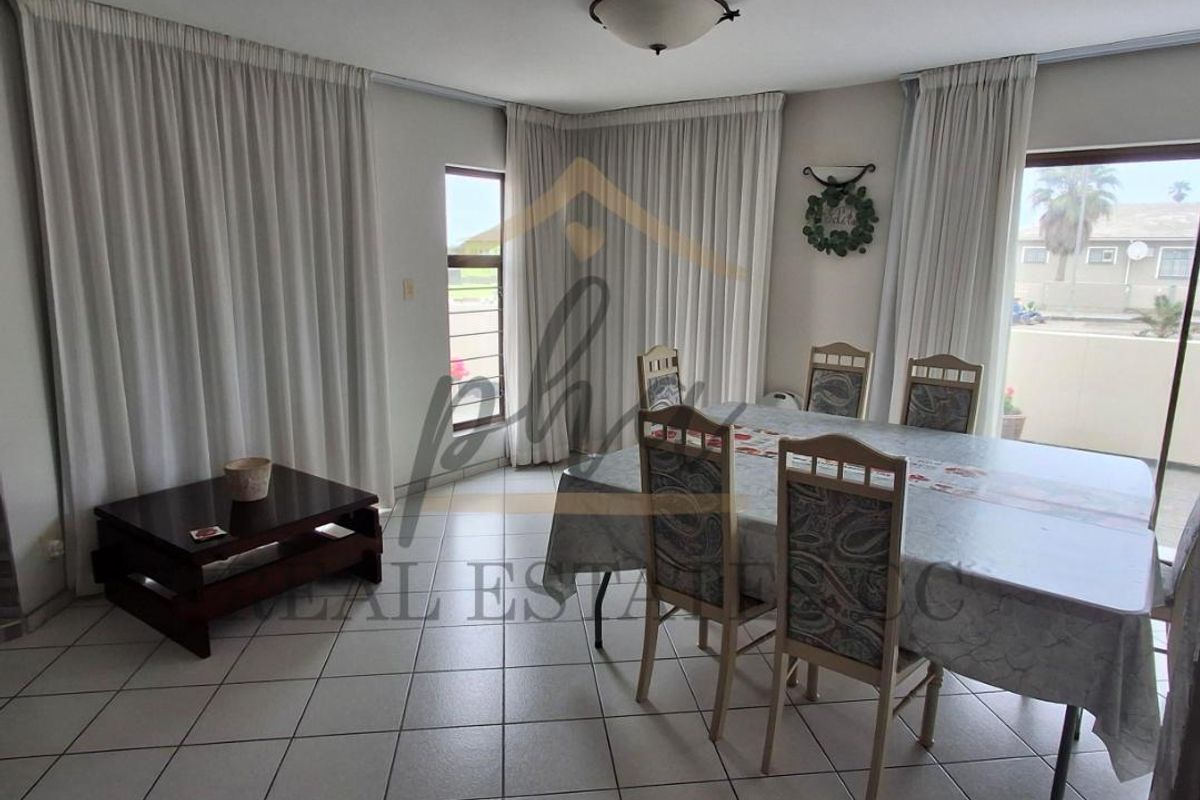 4 Bedroom Townhouse for Sale in Central Swakopmund -Zoned with Business Rights! - Photo 4