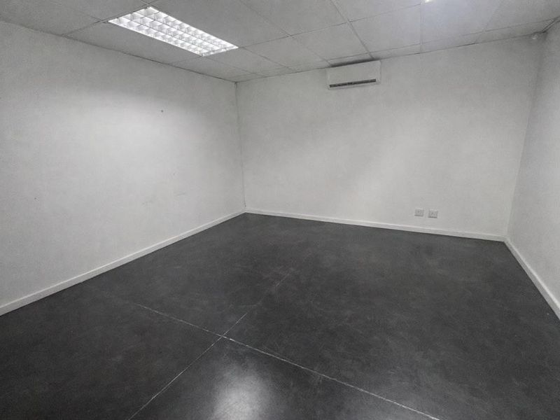 Hendra - Stand-Alone 2600 sqm Warehouse with 1400 sqm Yard – To Let | Briardene - Photo 9