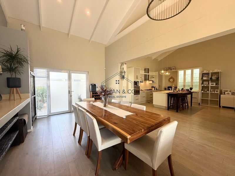 Modern and elegant 3-bedroom Home in Meersig - Photo 4