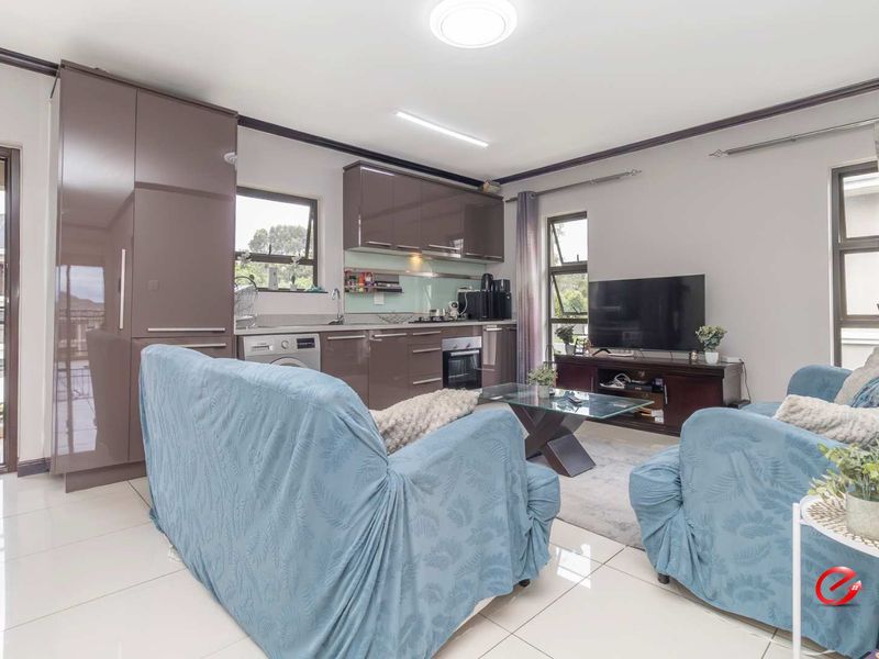 Apartment Close To Travel Links - Photo 5