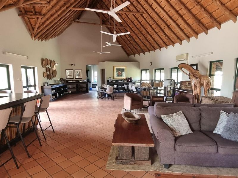 Private Lodge with River Frontage in Ekuthuleni - Photo 5