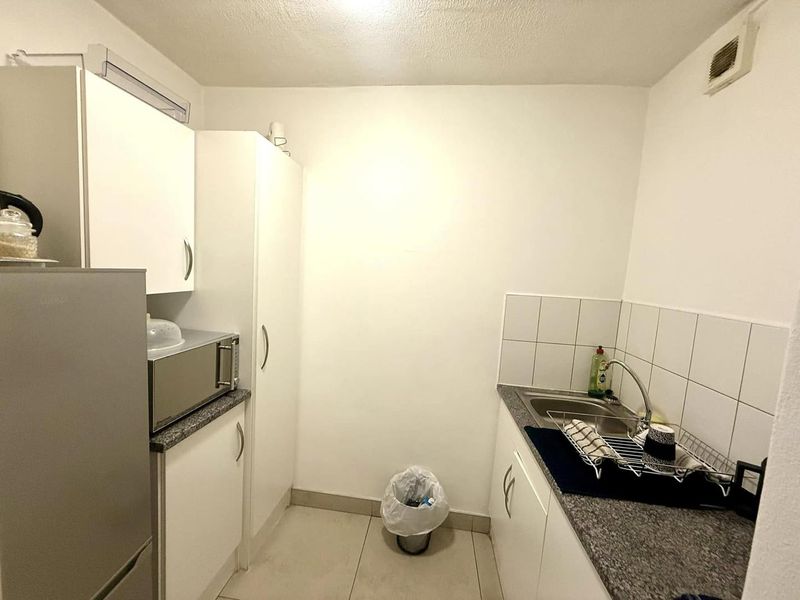 3 Private Office Spaces TO LET Eros - Photo 8