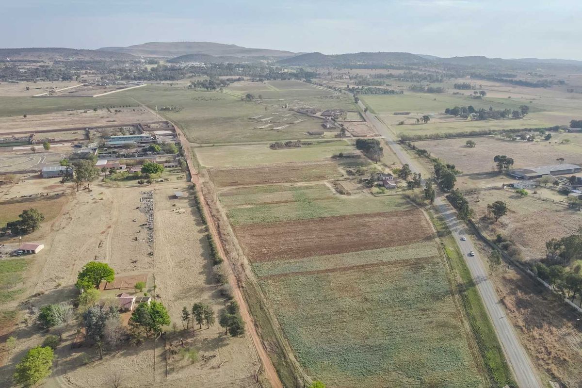 Prime Development Land: 27.75 Hectares Near Eye of Africa - Photo 4