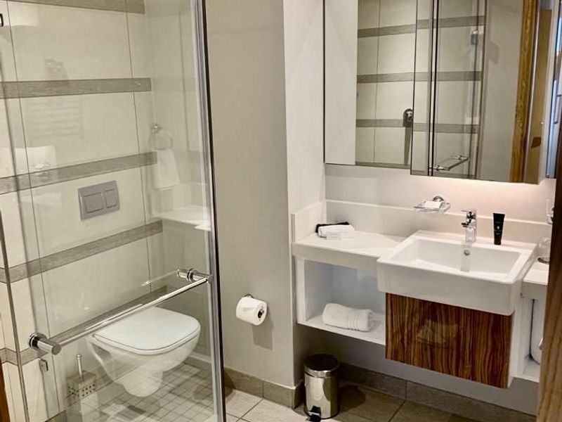 Hendra Estates -fully furnished  Exquisite 2 Bedroom Apartment for sale !! - Photo 10