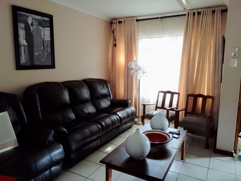 Simplex for rent - Photo 2