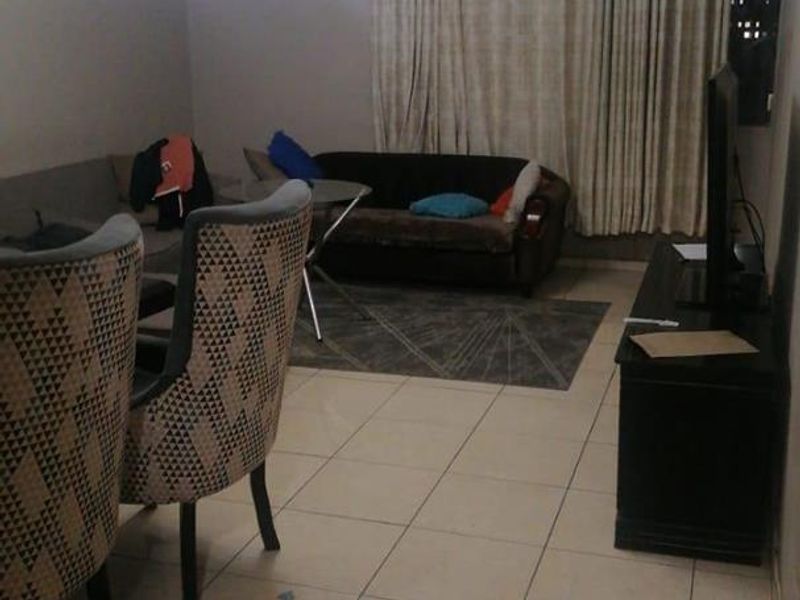 Three Bedroom, Two Bathroom Apartment For Sale - Photo 5