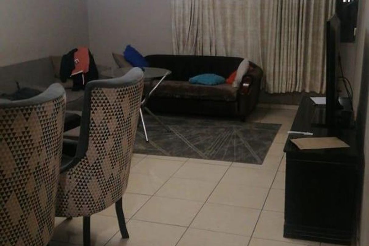 Three Bedroom, Two Bathroom Apartment For Sale - Photo 5