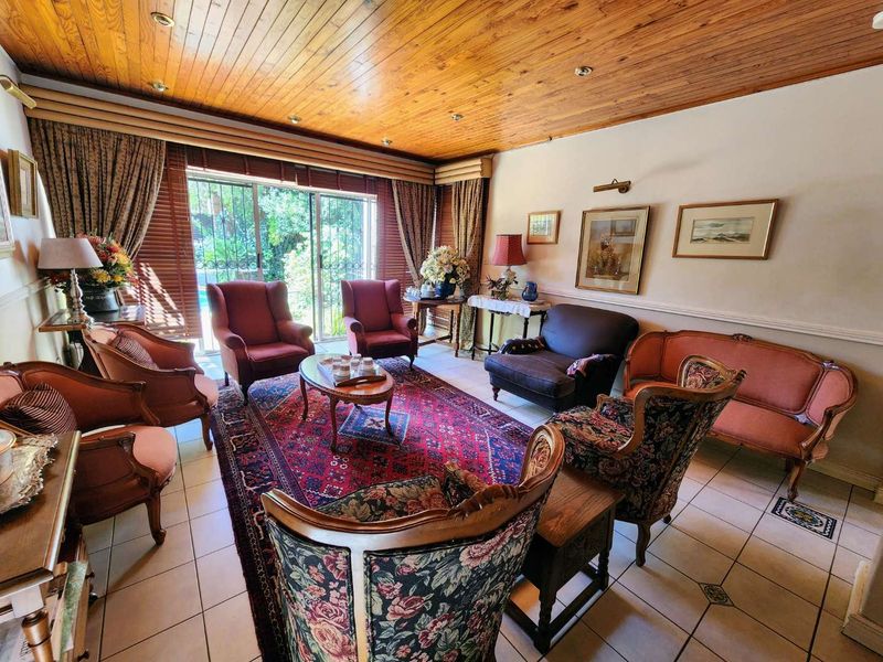 Fully Furnished Guesthouse Zoned for Special Use Near Embassies - Photo 4