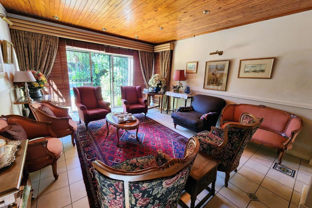 Fully Furnished Guesthouse Zoned for Special Use Near Embassies - Photo 4