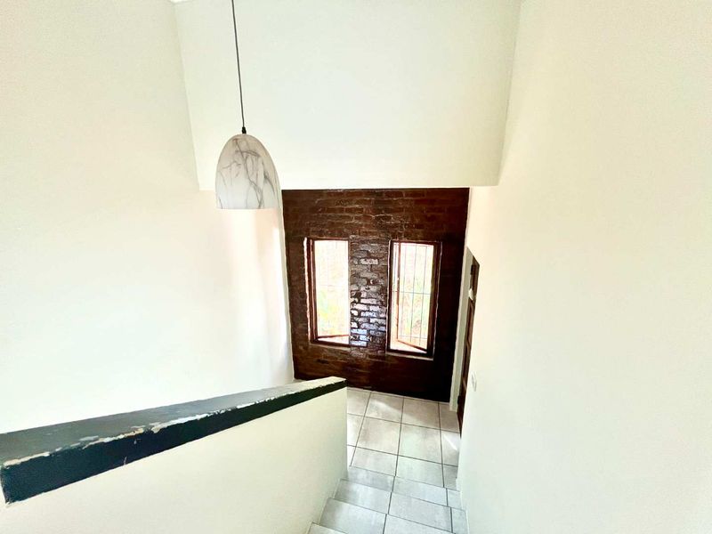 Hendra - Renovated, Income-Ready & Surrounded by Nature in Glen Hills - Photo 10