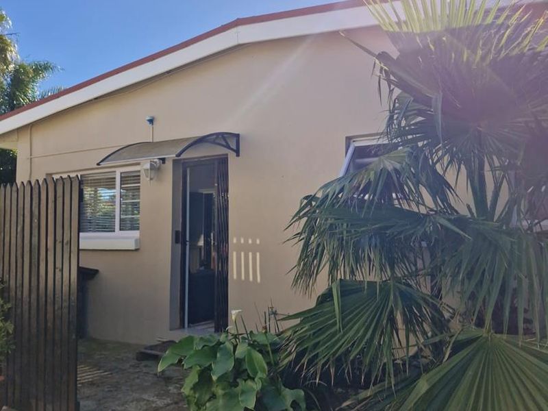 Beautiful garden cottage to rent in Glenhurd - Photo 3
