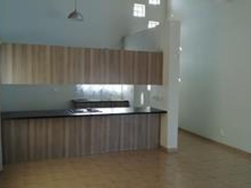 2 Bedroom with Full bathroom House for Sale - Photo 3