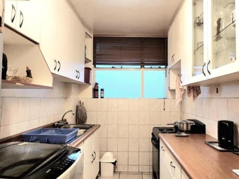 2 Bedroom Apartment for Sale - Photo 7