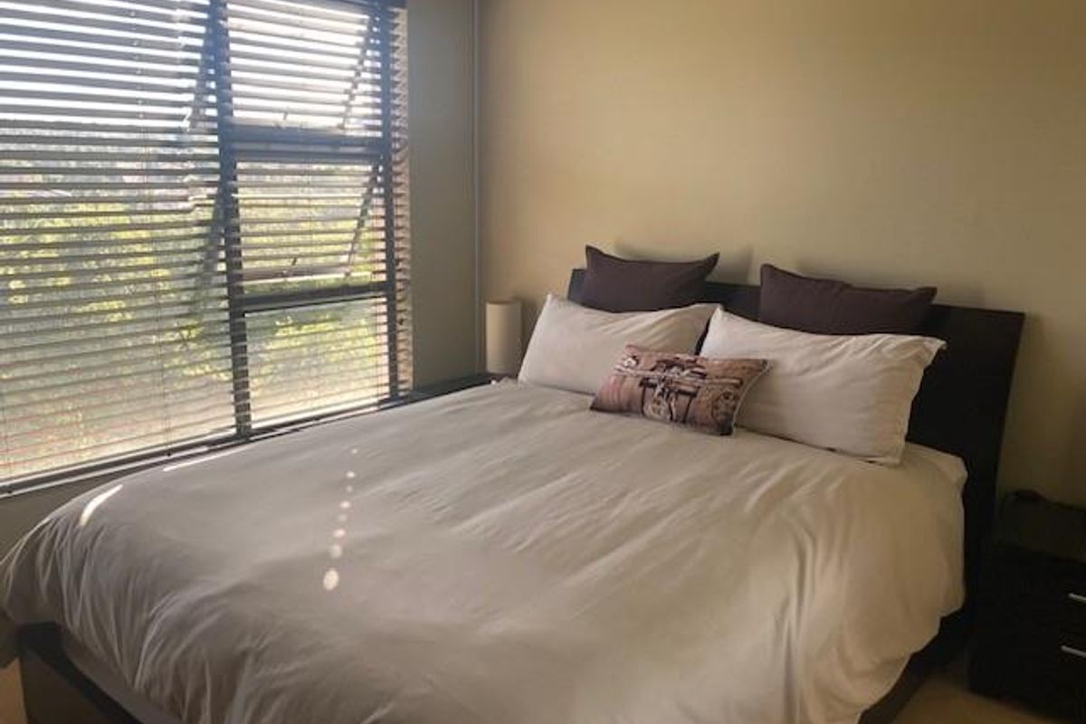 awesome views in an upmarket complex - Photo 3