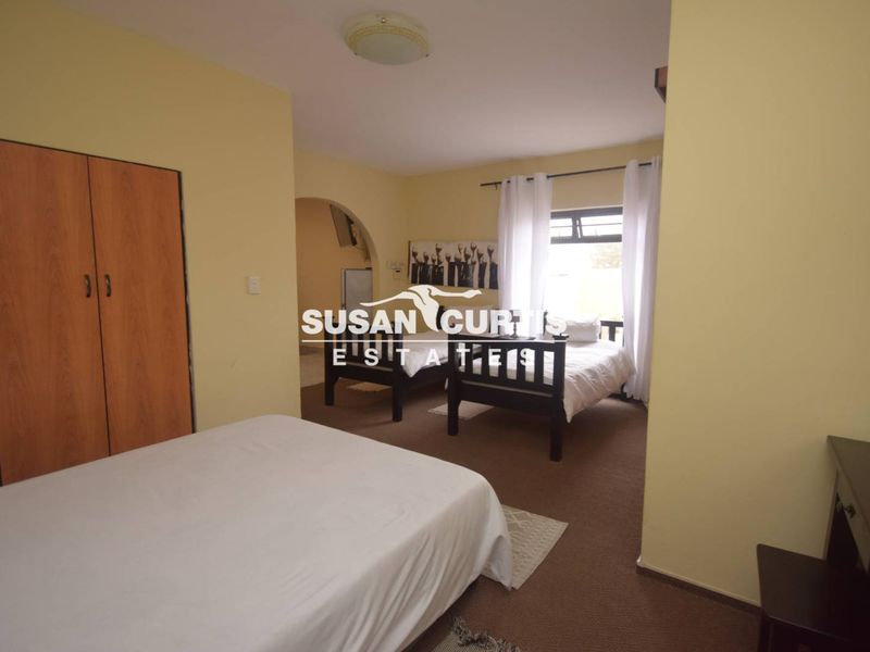9 BEDROOM GUEST HOUSE FOR SALE IN SWAKOPMUND CENTRAL - Photo 7