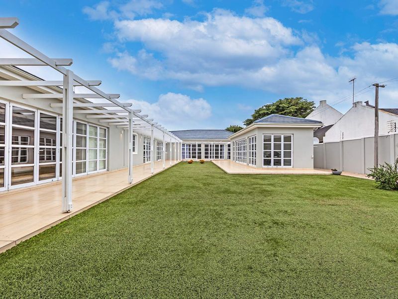 Exceptional Contemporary Luxury in Flamingo Vlei - Photo 9