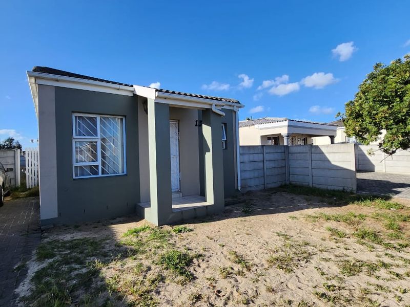 Two Bedroom House To Let in Belladonna Estate, Blue Downs - Photo 4