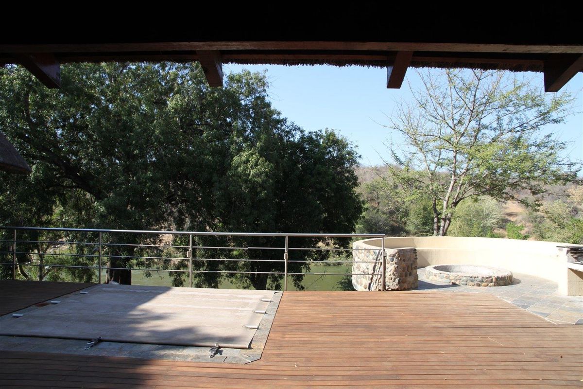 Prime location overlooking the Olifant’s River. - Photo 5