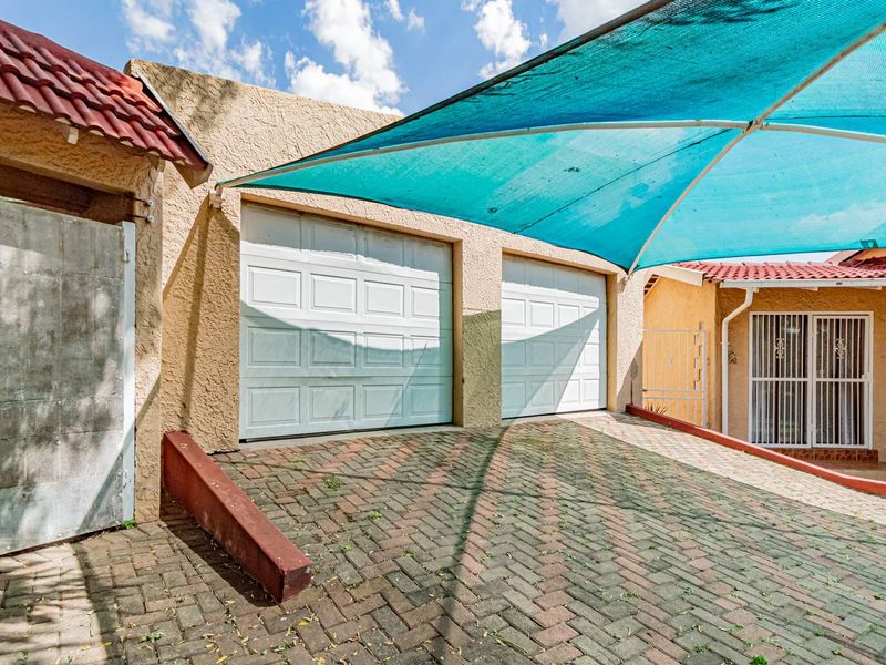 Family Home for Sale in Edenvale - Photo 4