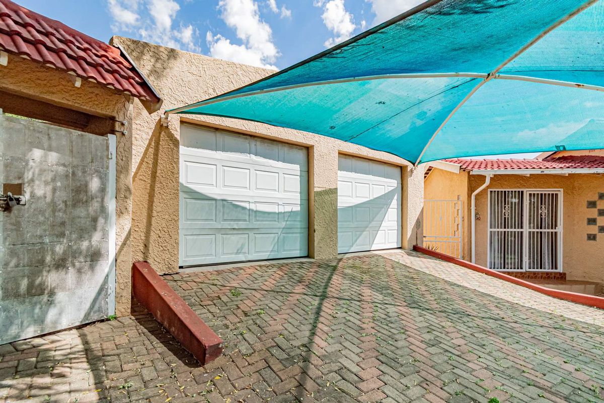 Family Home for Sale in Edenvale - Photo 4