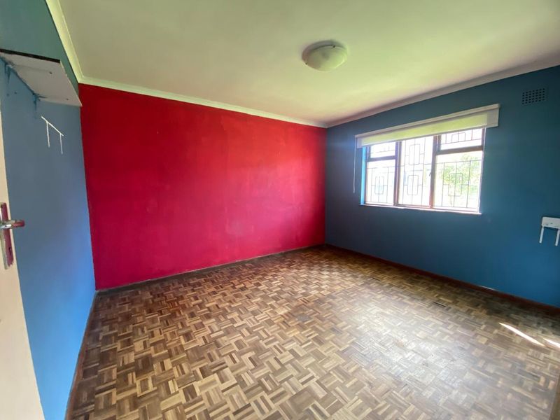 Charming 3-Bedroom Family home to rent in Grassy Park - Photo 8