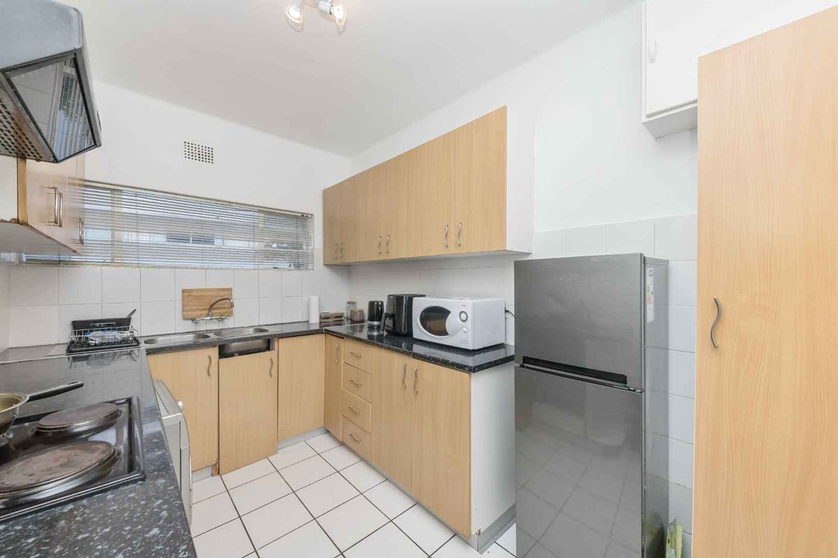 Spacious 2 Bedroom Flat On Jammie Route - Photo 2