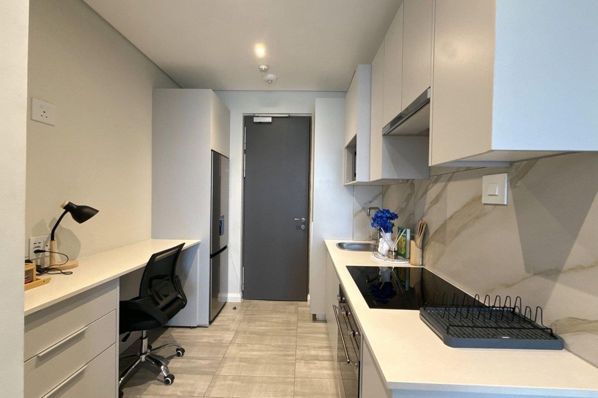 Stylish Fully Furnished 1-Bedroom Apartment | The Capital Trilogy, Menlyn Maine - Photo 4