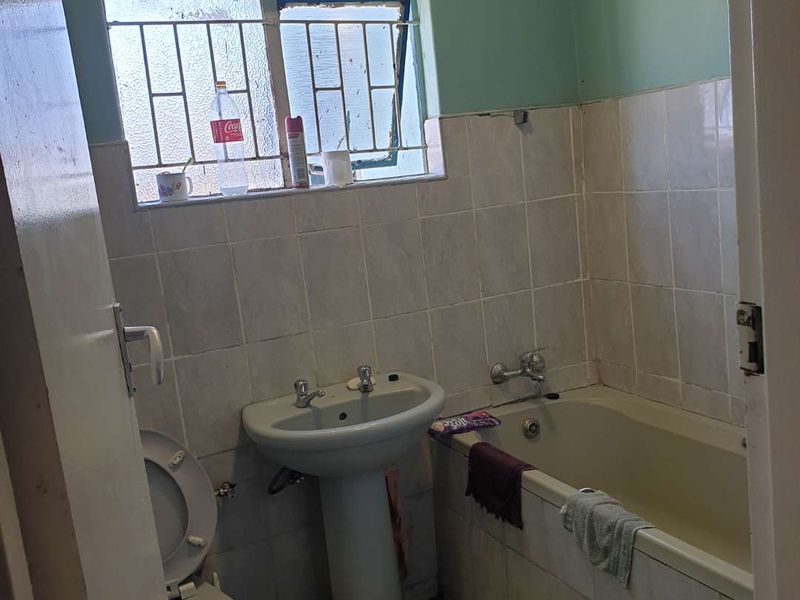 Price Reduce: Family Home in Prime Location - Photo 10