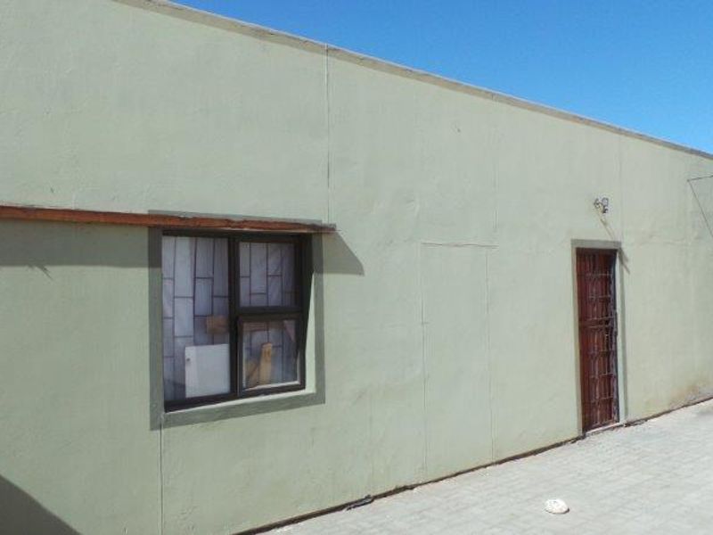 Duplex house with a Flat - Photo 3